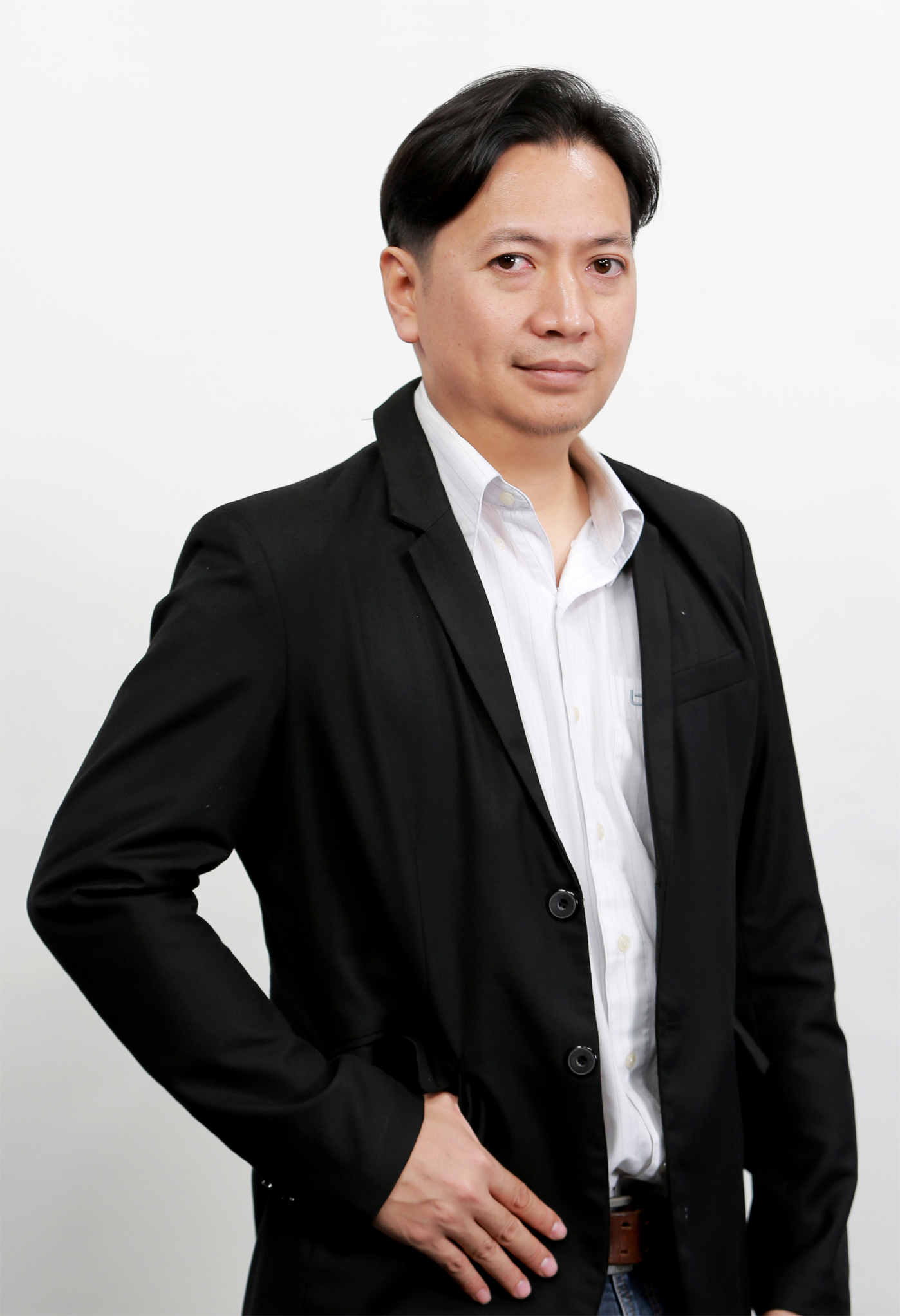 Picture of ชายชาญ หล้าดา