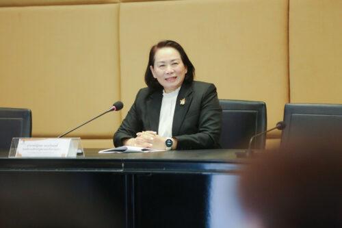 อ.ณัฐสมล ธนกุลรังสฤษดิ์ รองอธิการบดีฝ่ายกฎหมายและสื่อสารองค์กร มข.