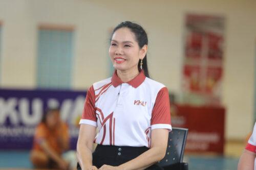 รศ.ดร.เพ็ญศรี เจริญวาณิชย์ รองอธิการบดีฝ่ายกิจการนักศึกษาและนวัตวณิชย์ และประธานคณะกรรมการดำเนินงานโครงการฯ