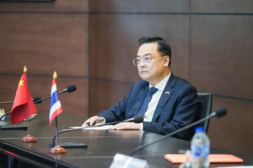 ฯพณฯ จาง เจี้ยนเว่ย (H.E. Mr. Zhang Jianwei) เอกอัครราชทูตวิสามัญผู้มีอำนาจเต็มแห่งสาธารณรัฐประชาชนจีนประจำประเทศไทย